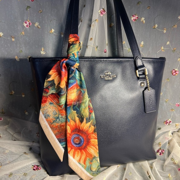 Coach Crossgrain Leather Tote Navy - Picture 13 of 13